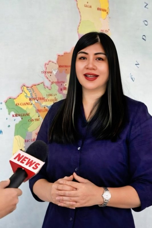 Nguyễn Thị Xuân Lan – Người Đi, Người Viết, Người Kể Chuyện